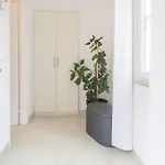 Four Bedroom With Sea View
