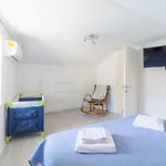 Vakantiehuis Four Bedroom With Sea View