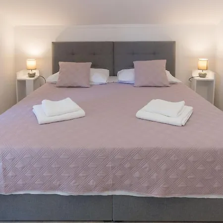 Four Bedroom With Sea View Hébergement de vacances *