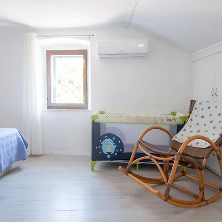 Hébergement de vacances Four Bedroom With Sea View Ston