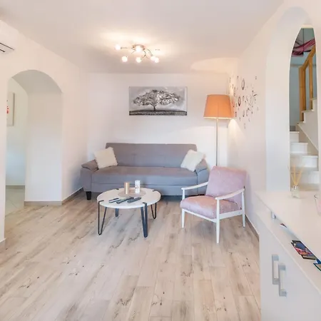 Four Bedroom With Sea View Hébergement de vacances *