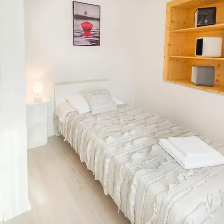 Four Bedroom With Sea View Hébergement de vacances *